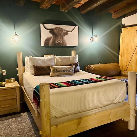 Adobe Rose Boutique Inn Артижа Екстериор снимка