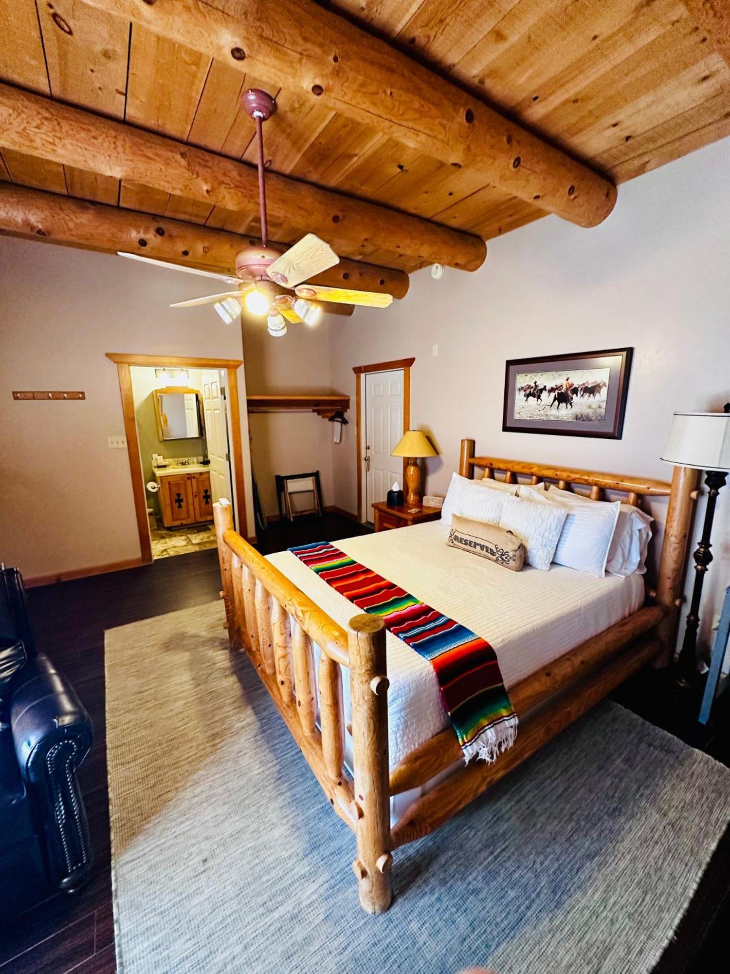 Adobe Rose Boutique Inn Артижа Екстериор снимка