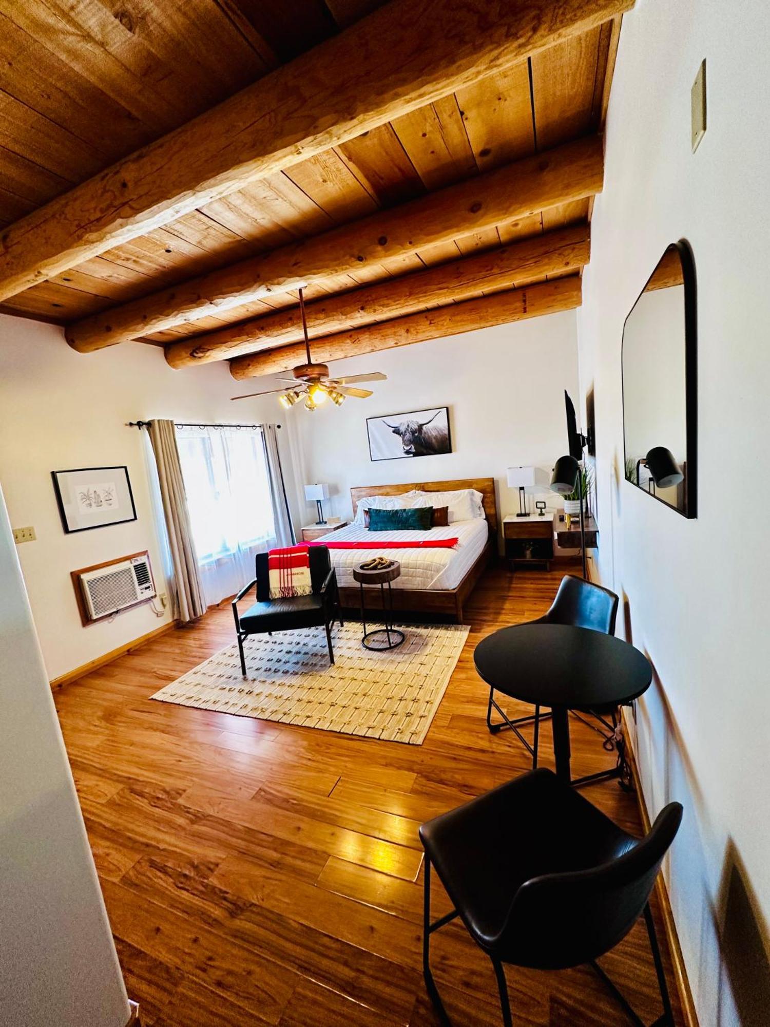 Adobe Rose Boutique Inn Артижа Екстериор снимка