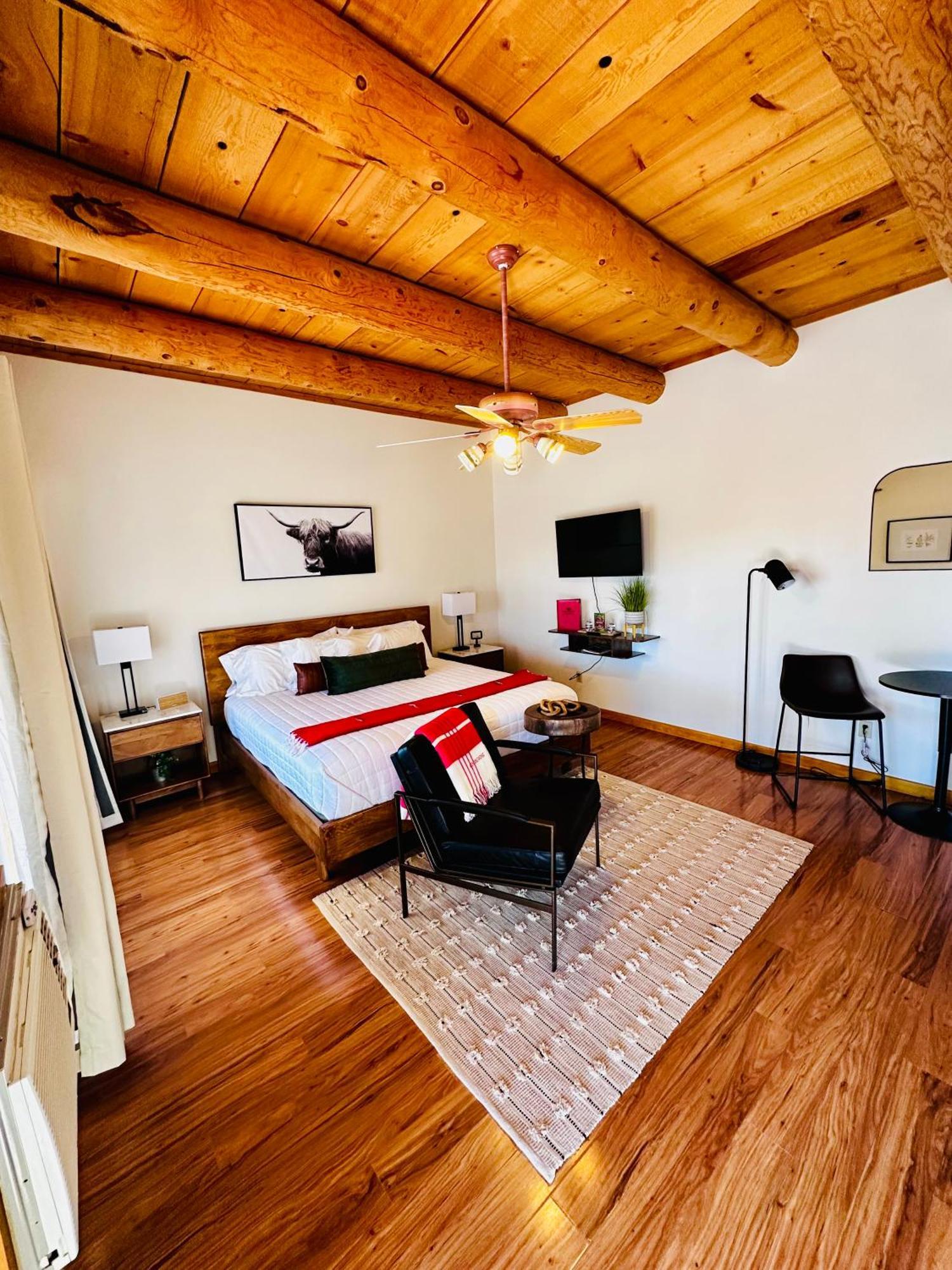 Adobe Rose Boutique Inn Артижа Екстериор снимка